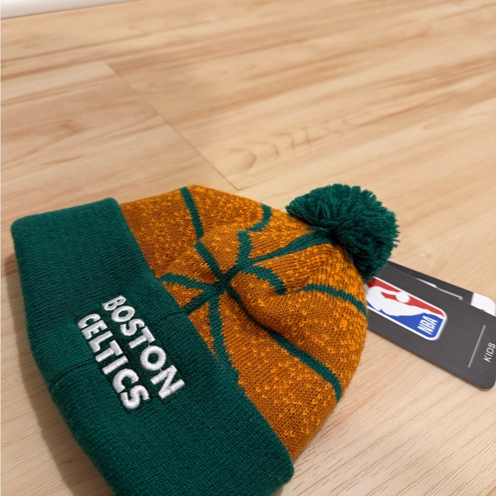 NBA Celtics Baby/Kids Pom Basketball Beanie - Green and Orange